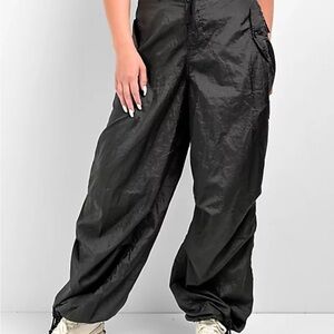 Motel Rocks Black Shiny parachute pants size medium women’s